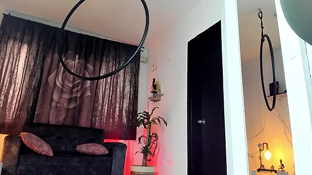 Alaia Love77 online show from November 17, 10:15 pm