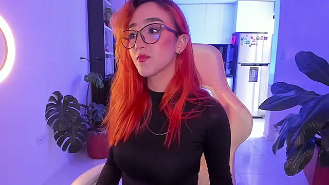 MelodieRoy online show from March 4, 9:10 pm