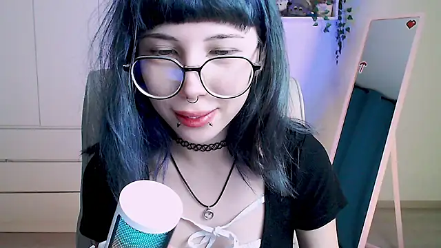 MoriHorri online show from December 15, 12:40 am