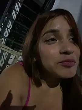 perlita05 online show from February 4, 2:39 am