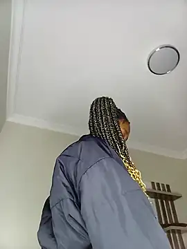 02Boitybaby online show from December 5, 8:44 pm