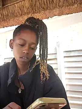 02Boitybaby online show from February 11, 12:27 pm