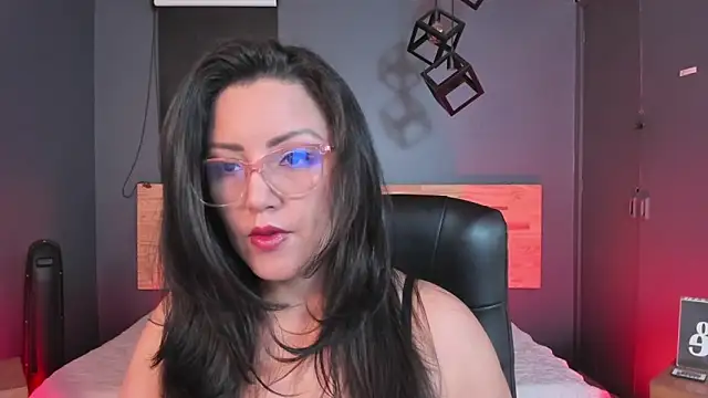 Annaa rosee online show from December 11, 3:56 am