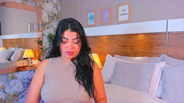 EmaBakker online show from January 18, 11:25 am