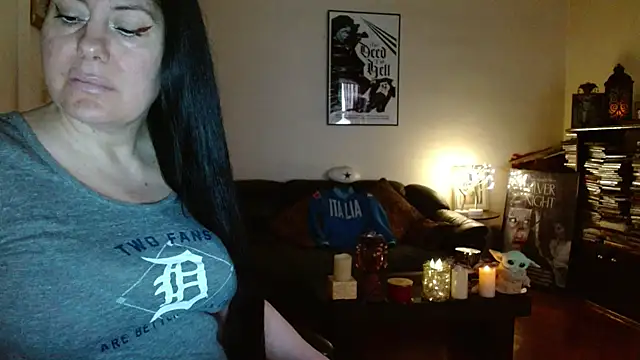 mandaloriangirls online show from March 12, 5:19 pm