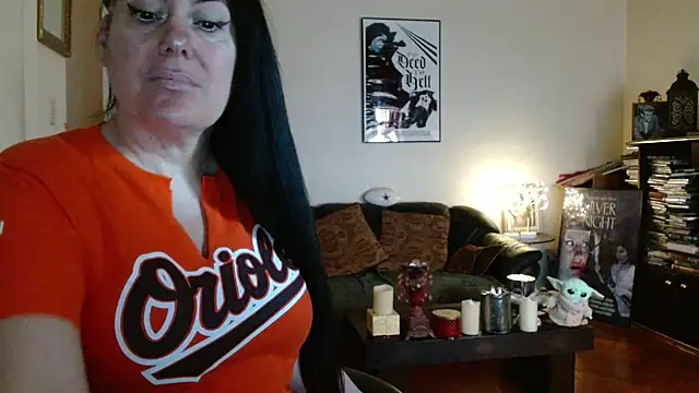 mandaloriangirls online show from April 7, 6:19 pm