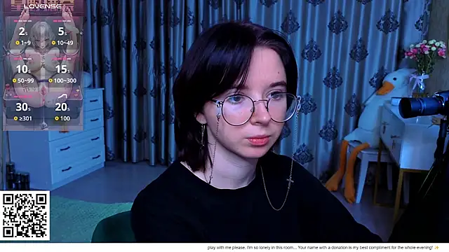 Snapshot of Nora_Failure chatting on February 19, 2:02 pm Nora Failure online show from February 19, 2:02 pm