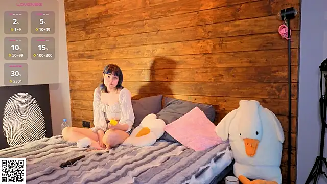 Nora Failure online show from June 26, 5:45 am