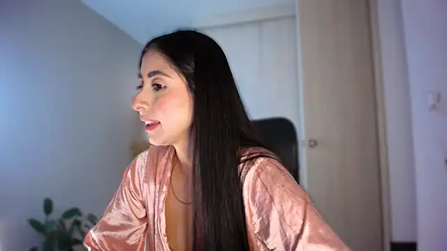Snapshot of auroracaruso11 chatting on May 1, 7:40 pm auroracaruso11 online show from May 1, 7:40 pm