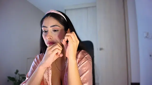 Snapshot of auroracaruso11 chatting on May 24, 8:58 pm auroracaruso11 online show from May 24, 8:58 pm