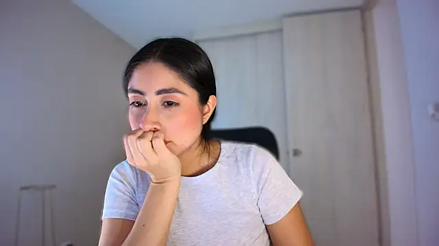 Snapshot of auroracaruso11 chatting on July 14, 8:36 pm auroracaruso11 online show from July 14, 8:36 pm