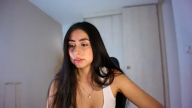 Snapshot of auroracaruso11 chatting on July 26, 5:42 pm auroracaruso11 online show from July 26, 5:42 pm