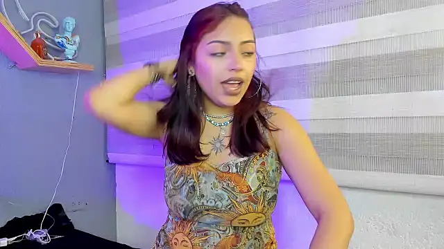 Liittleluaa  online show from January 24, 12:10 pm