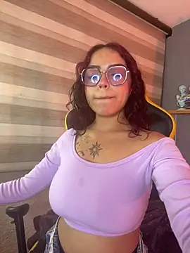 Liittleluaa  online show from January 31, 12:29 pm