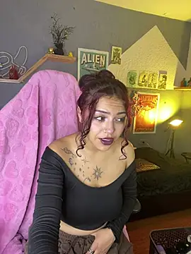 Liittleluaa  online show from February 12, 12:01 pm