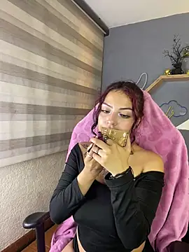 Liittleluaa  online show from February 12, 3:05 pm