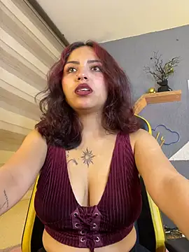 Liittleluaa  online show from February 22, 11:57 am