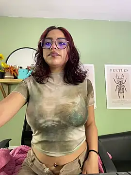 Liittleluaa  online show from March 8, 11:37 am