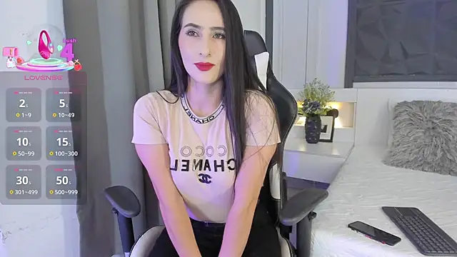 SaraGomez1 online show from October 14, 1:34 pm