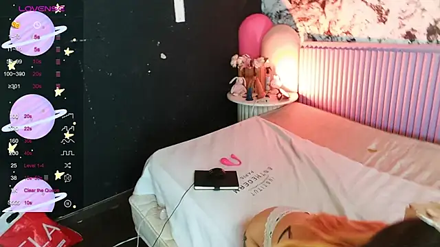 Snapshot of Hayley_A02 chatting on January 12, 7:53 pm Hayley A02 online show from January 12, 7:53 pm