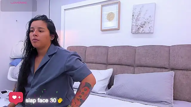 Dilan y Mia online show from March 19, 1:18 pm