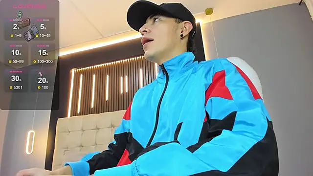 Lobo 17  online show from March 27, 3:56 am