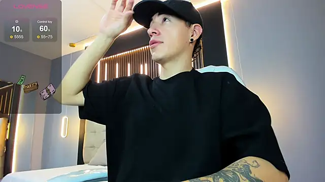 Lobo 17  online show from April 12, 3:33 am