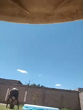 Snapshot of davicitos chatting on February 7, 5:27 pm davicitos online show from February 7, 5:27 pm