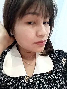 Snapshot of AssAsiancute chatting on January 12, 12:01 pm AssAsiancute online show from January 12, 12:01 pm
