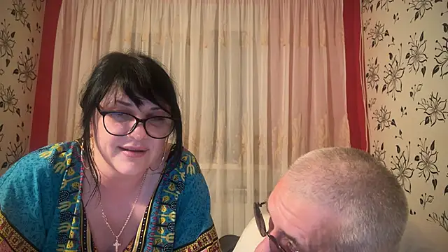 Snapshot of StellarTeam chatting on March 2, 8:40 pm StellarTeam online show from March 2, 8:40 pm