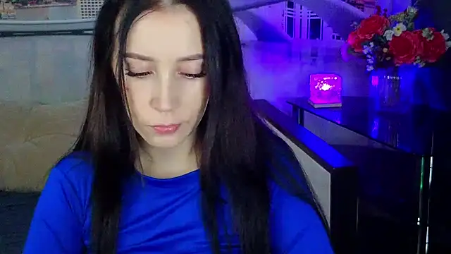 MonikaSweetXXX online show from September 9, 9:25 pm