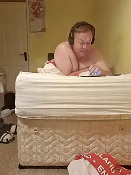 Snapshot of nofacewanker chatting on July 18, 3:54 am nofacewanker online show from July 18, 3:54 am