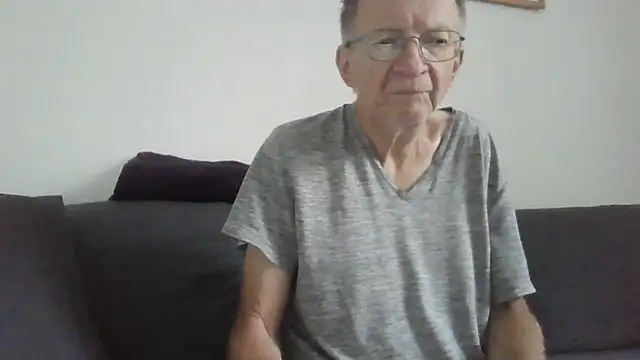 naturiste974 online show from June 1, 5:20 am