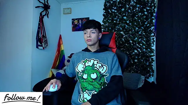 twink sebas  online show from January 17, 5:41 pm