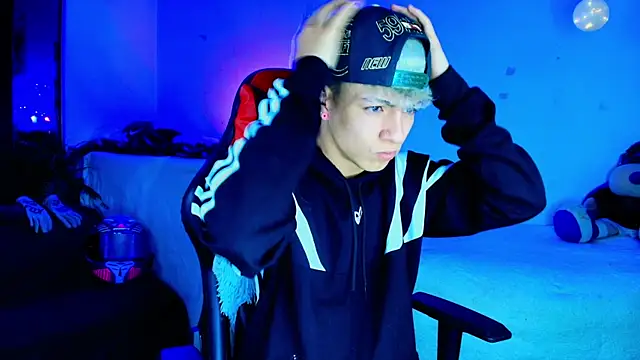 twink sebas  online show from November 18, 3:34 am