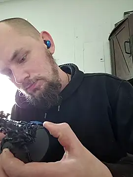 chaseg98 online show from March 14, 6:46 pm