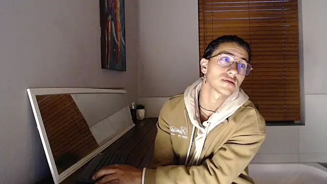 Andy Joy  online show from December 15, 11:14 am