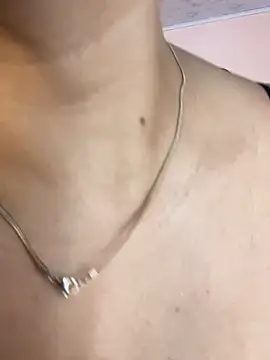 Emy leon online show from March 23, 8:02 pm