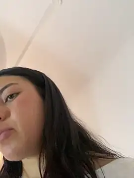 emily 22x online show from February 9, 7:52 pm