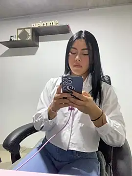 emily 22x online show from March 18, 12:16 am