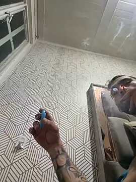 Snapshot of openmind_boy chatting on February 13, 2:29 am openmind boy online show from February 13, 2:29 am