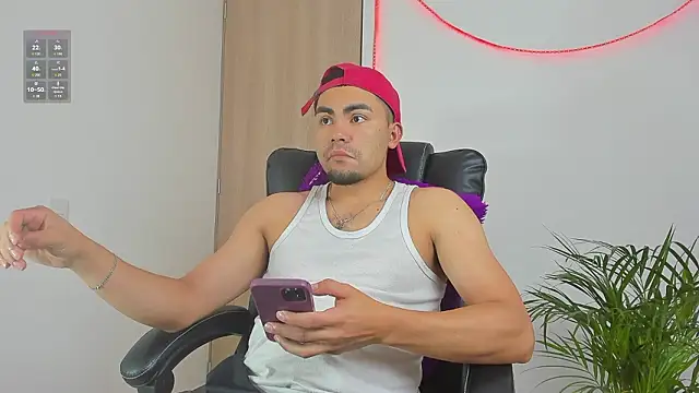 kalivan voinesscu online show from February 4, 2:12 pm