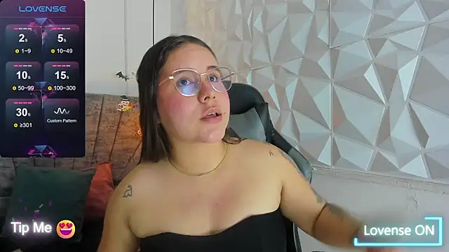 Snapshot of April1_sc chatting on October 18, 6:30 pm April1 sc online show from October 18, 6:30 pm