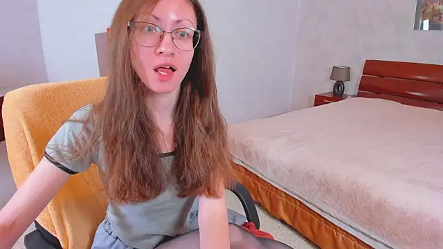 Pantyhose Mila online show from May 7, 8:03 pm