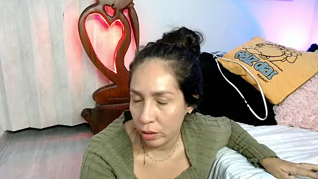 naihroby online show from February 17, 5:48 am