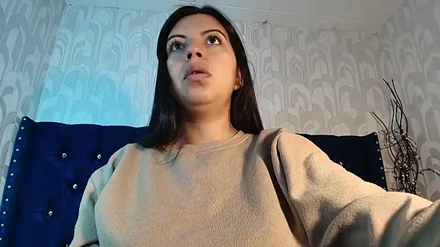 CarolineBrunx online show from January 14, 4:29 am