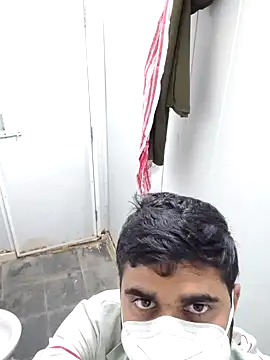 Ishan003 online show from December 8, 4:07 pm