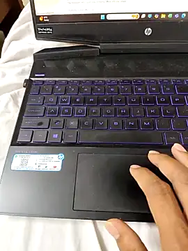 Ishan003 online show from March 21, 3:46 pm