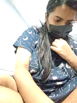 Priya Strip online show from December 18, 4:28 pm