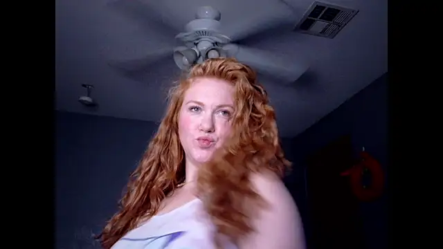 Scarlettredff online show from October 10, 3:05 am